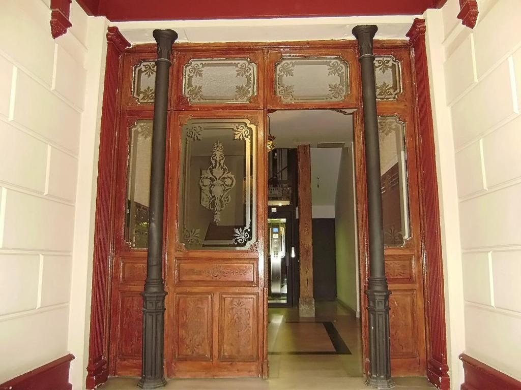 Hostal Miguel Angel Madrid Bagian luar foto