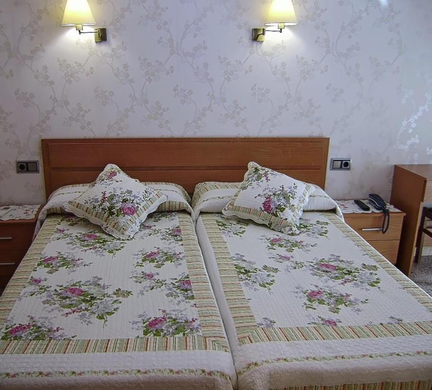 Hostal Miguel Angel Madrid Ruang foto
