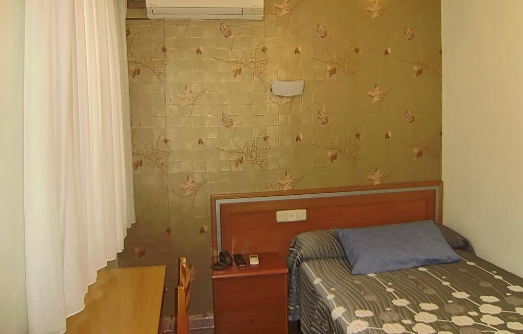 Hostal Miguel Angel Madrid Ruang foto
